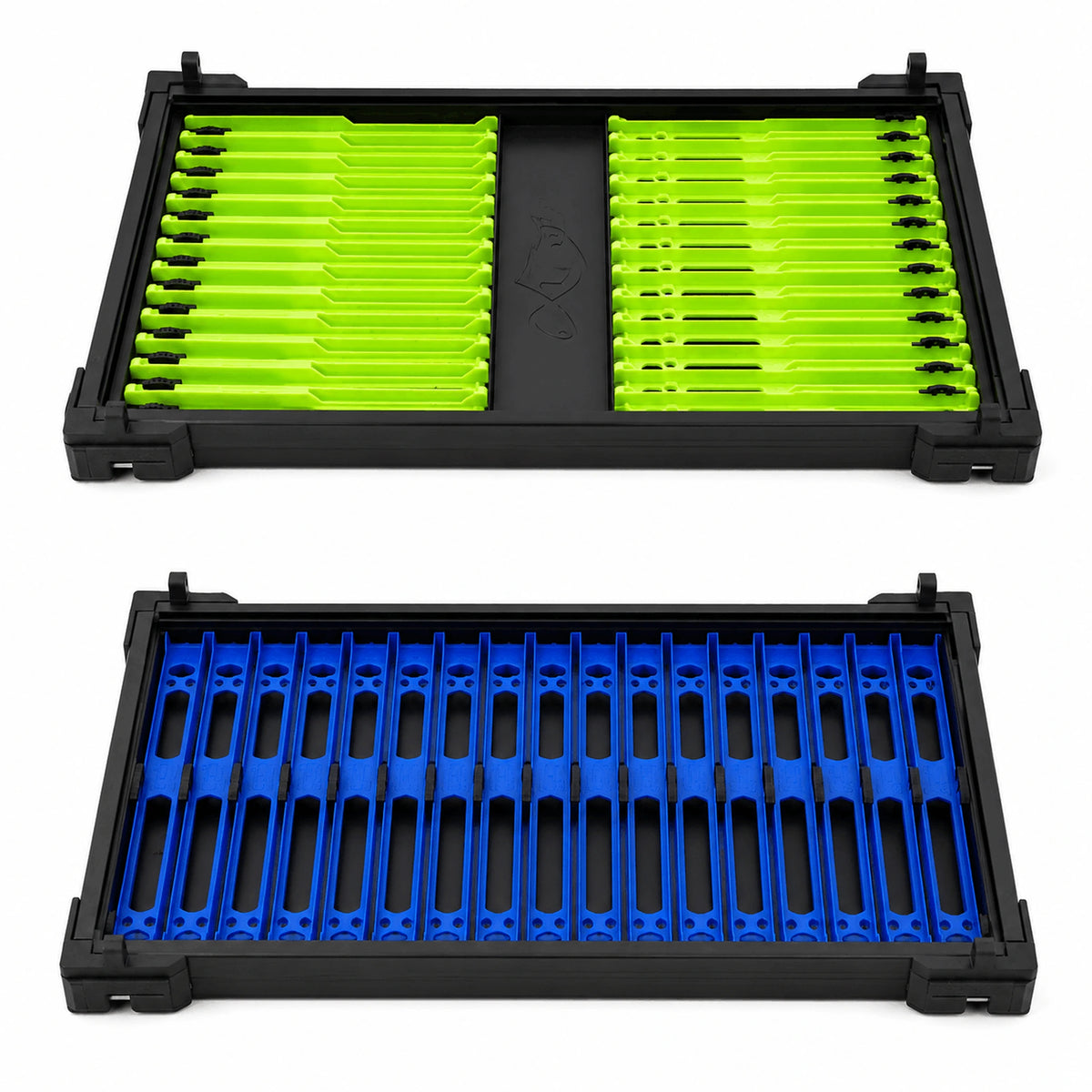 Matrix Pole Winders Loaded Tray – overzicht van een groene lade met twee rijen plankjes en een blauwe lade met lange plankjes
