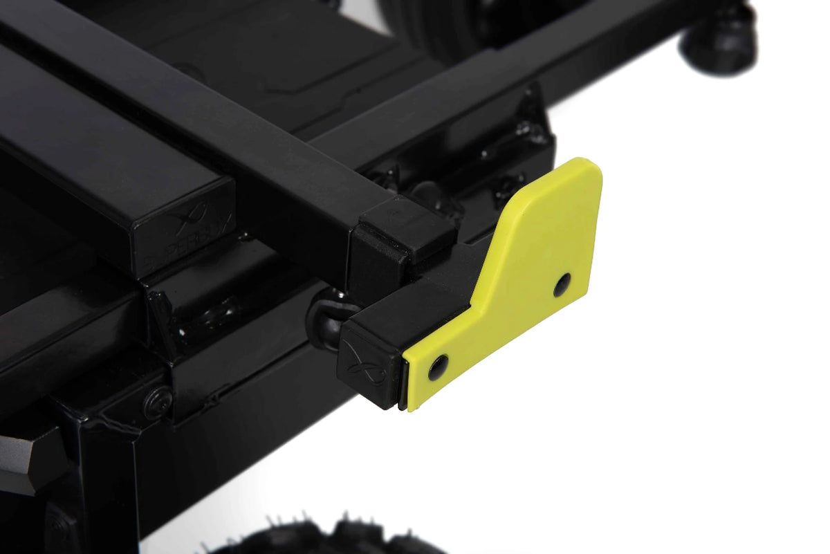 Matrix Power Transporter met gele steunplaat aan de uitschuifbare zitkiststeun