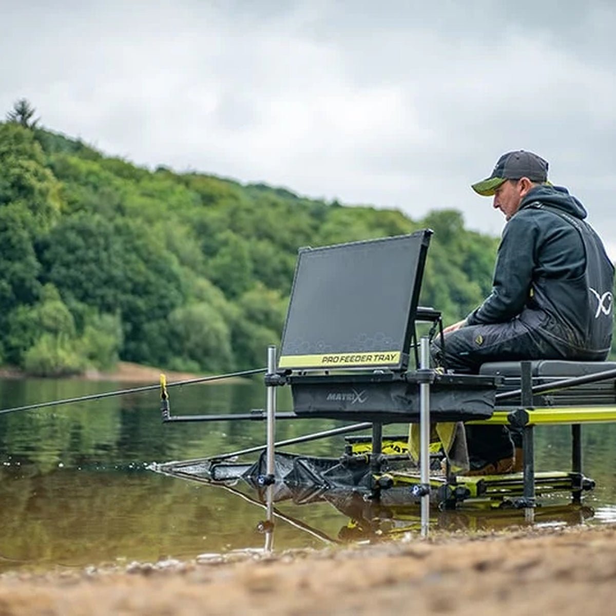 Matrix Pro Feeder Tray GBA057 – detailafbeelding 13 van de aastafel voor feederstoel