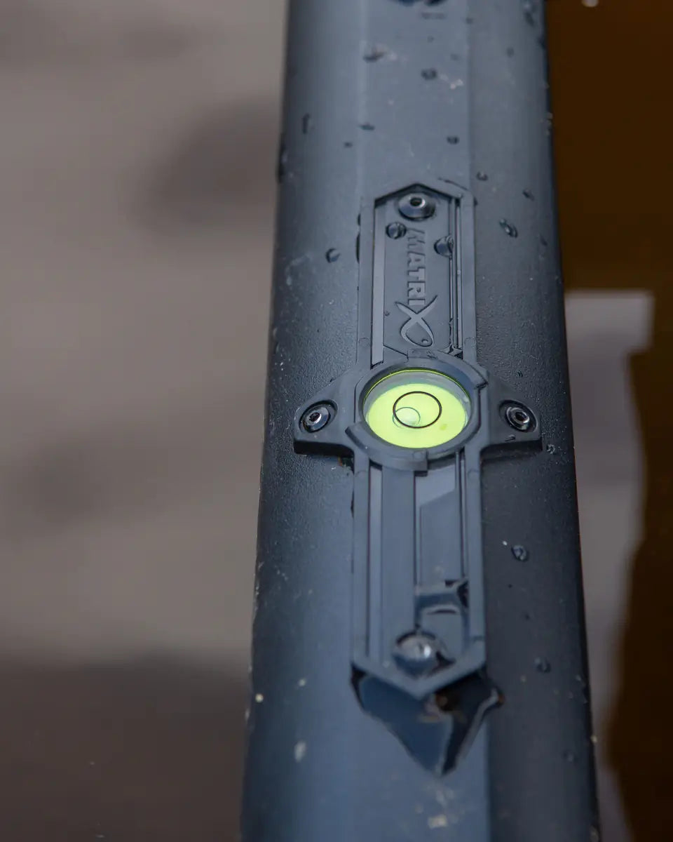 Matrix XR Duralite Platform – Libelle auf dem nassen Rahmen