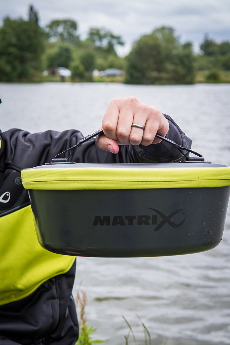 Matrix eva moulded bowl with lid