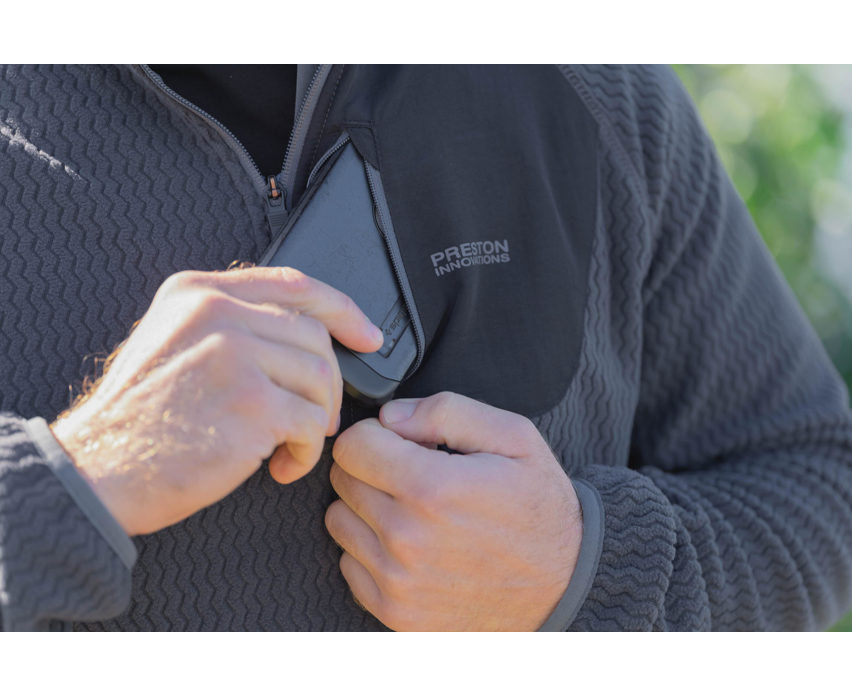 Preston core collection zig zag fleece