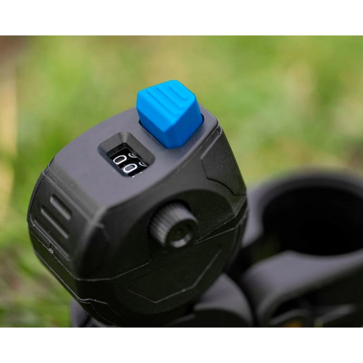 Preston Offbox Clicker Counter – bovenaanzicht met telknop