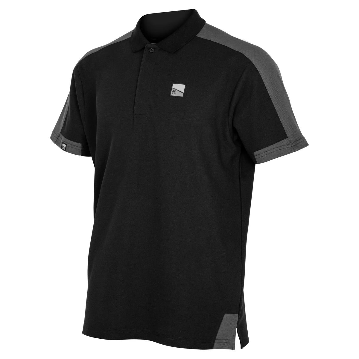 Preston Core Collection Polo Black – studioaanzicht van de kraag, borstbadge en zijnaad