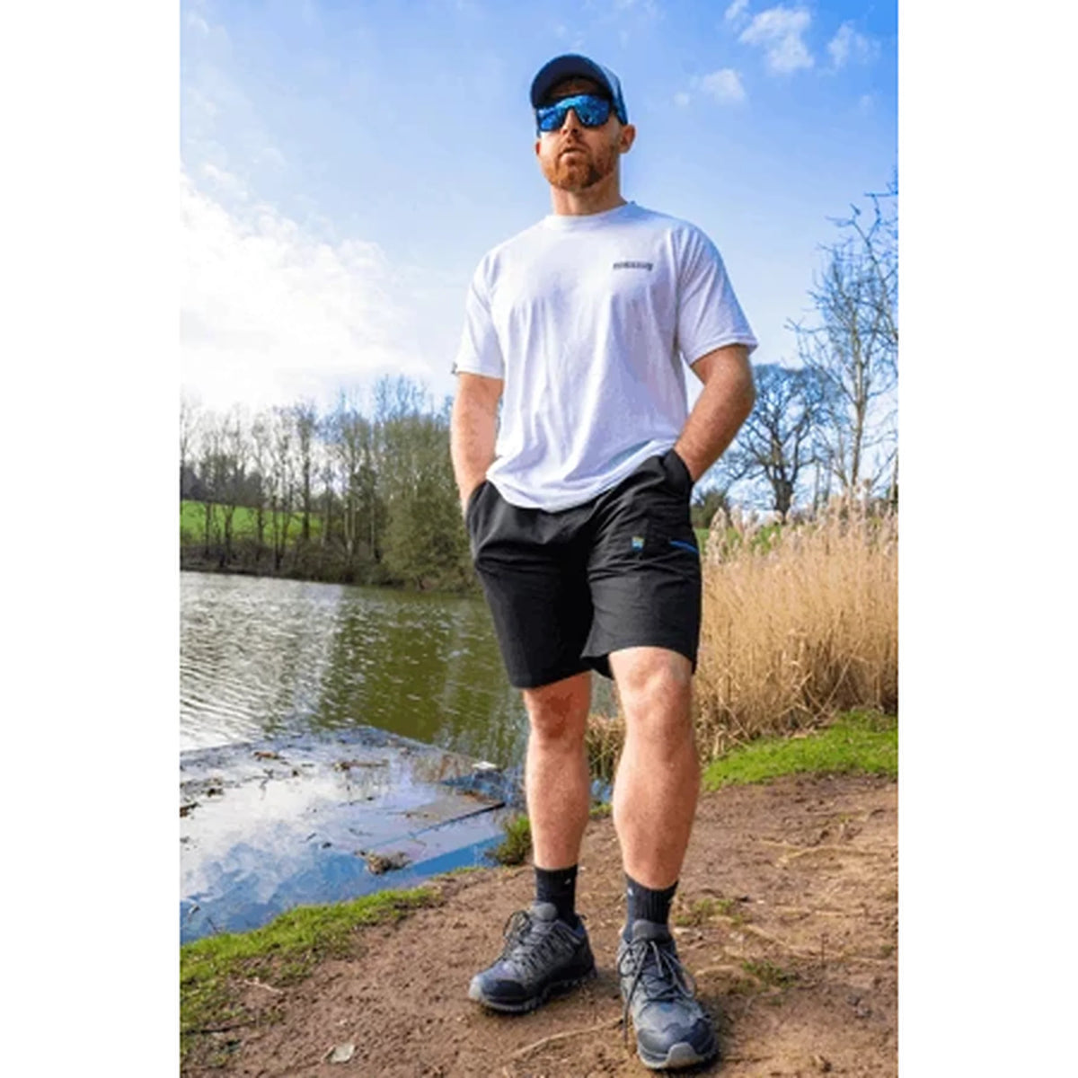 Preston DuraTech Shorts gedragen tijdens het wandelen
