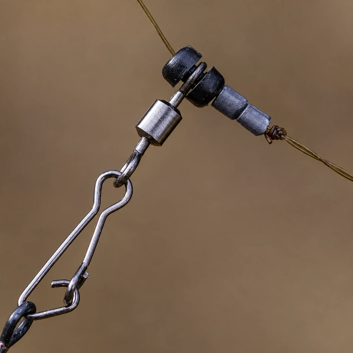 Preston Feeder Bead gemonteerd aan voerkorf