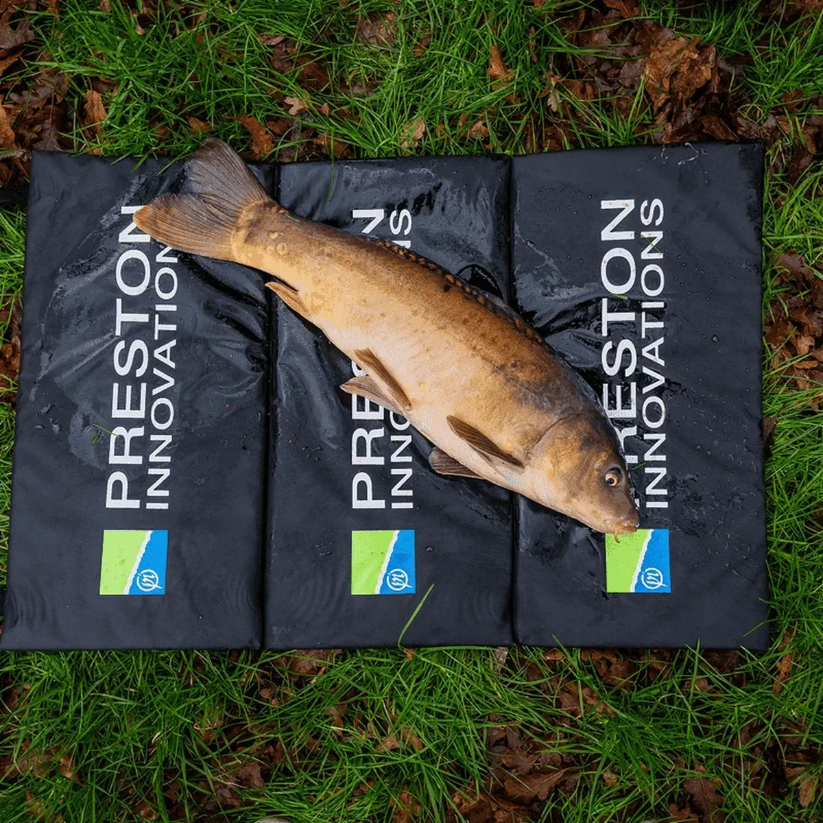 Preston Fold Away Unhooking Mat – detailafbeelding van de onthaakmat