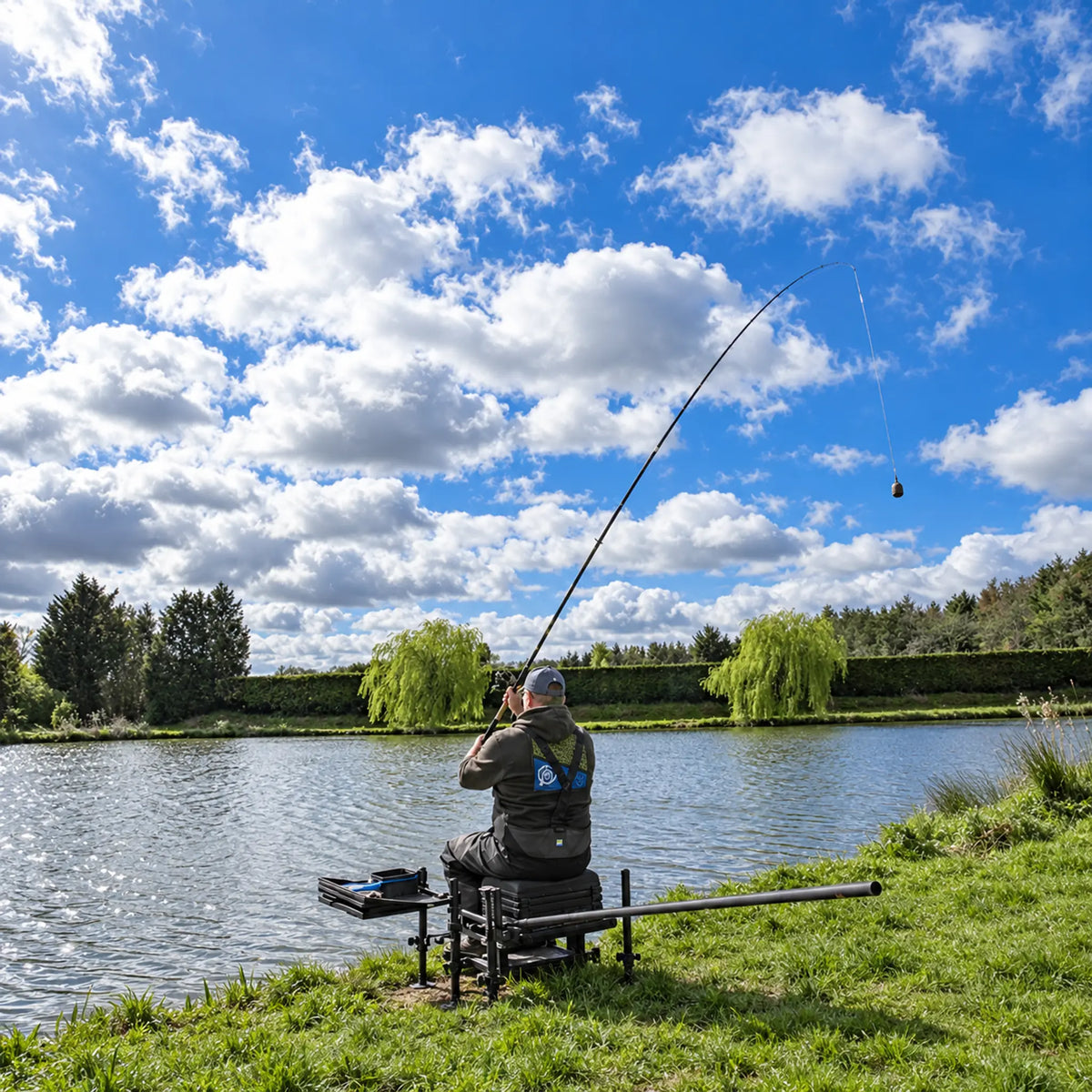 Preston Hexmesh Plastic Open End Feeder – vissen aan het water