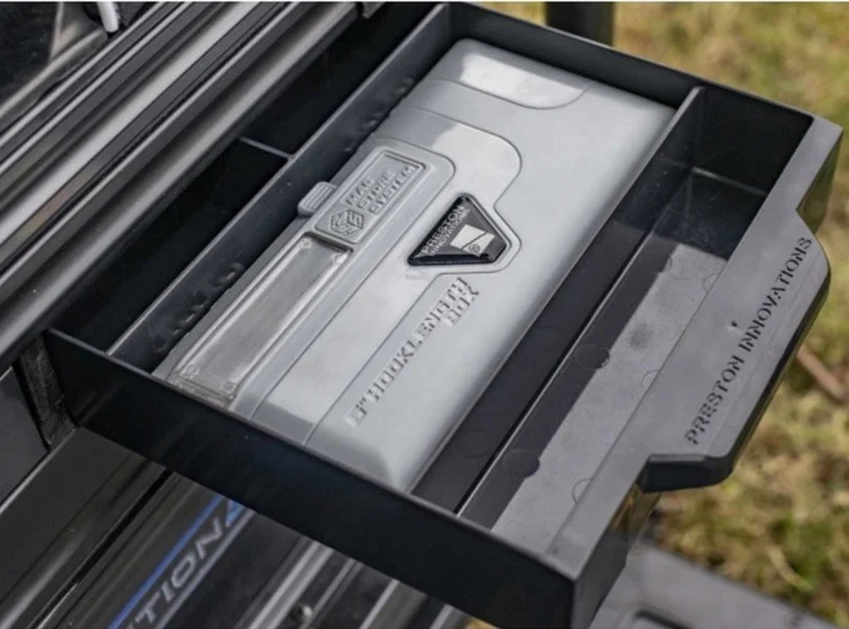 Preston Inception Mag Lok 3-Drawer Unit – uitgeschoven zijlade met materiaaldoos