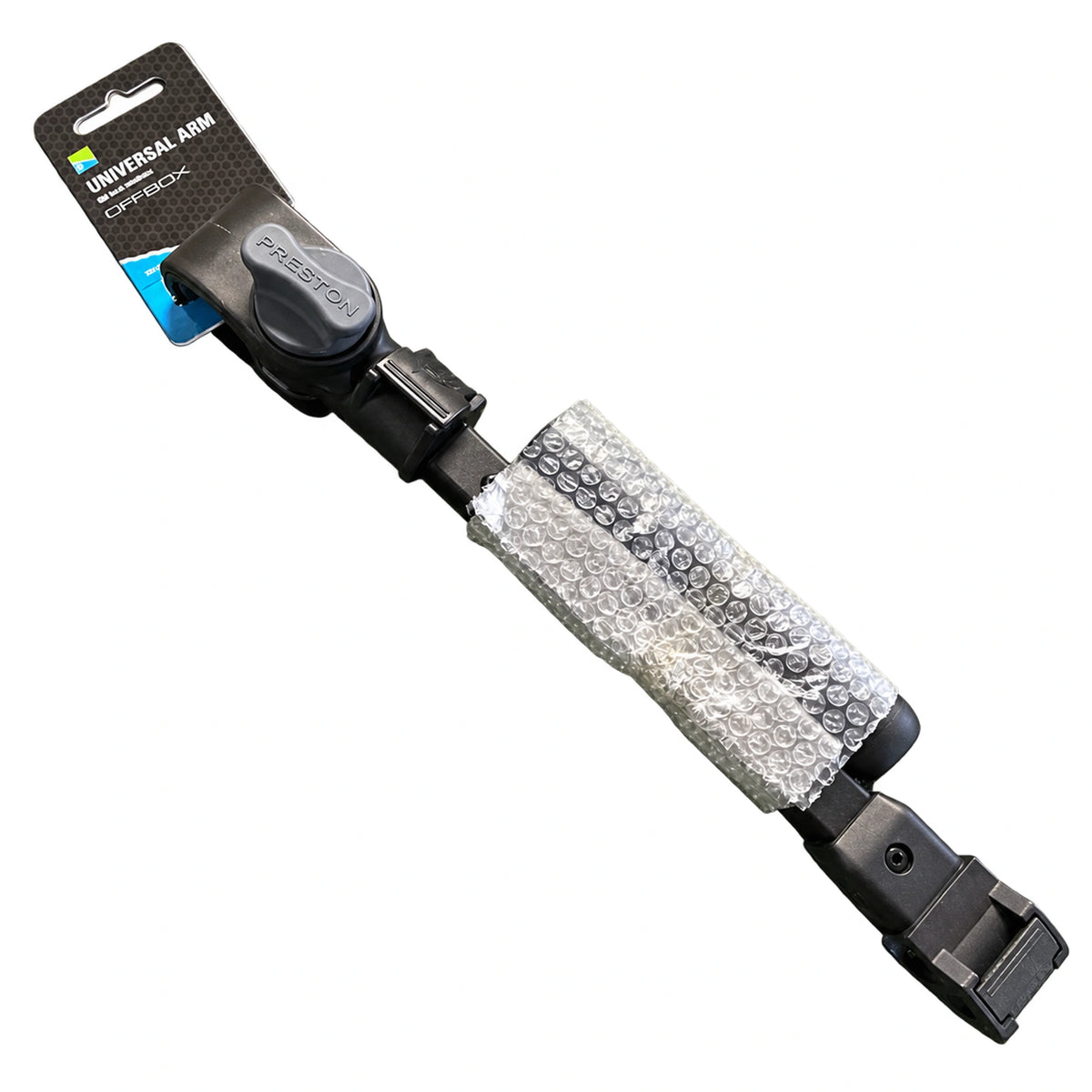 Preston Offbox 36 Universal Arm P0110082 met origineel productlabel en beschermfolie op wit