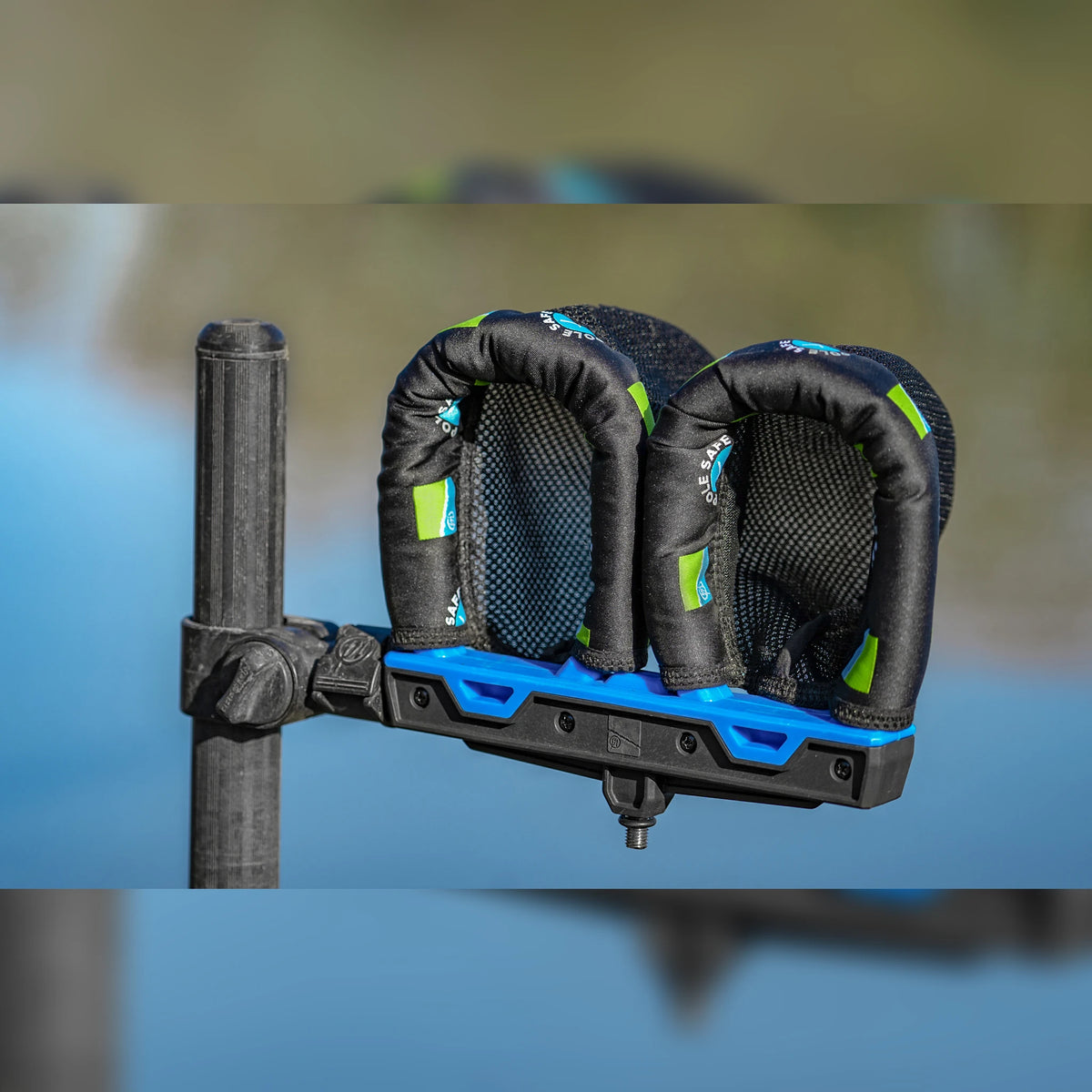 Preston Pole Safe Double Sock – gevoerde randen en zachte netten in gebruik