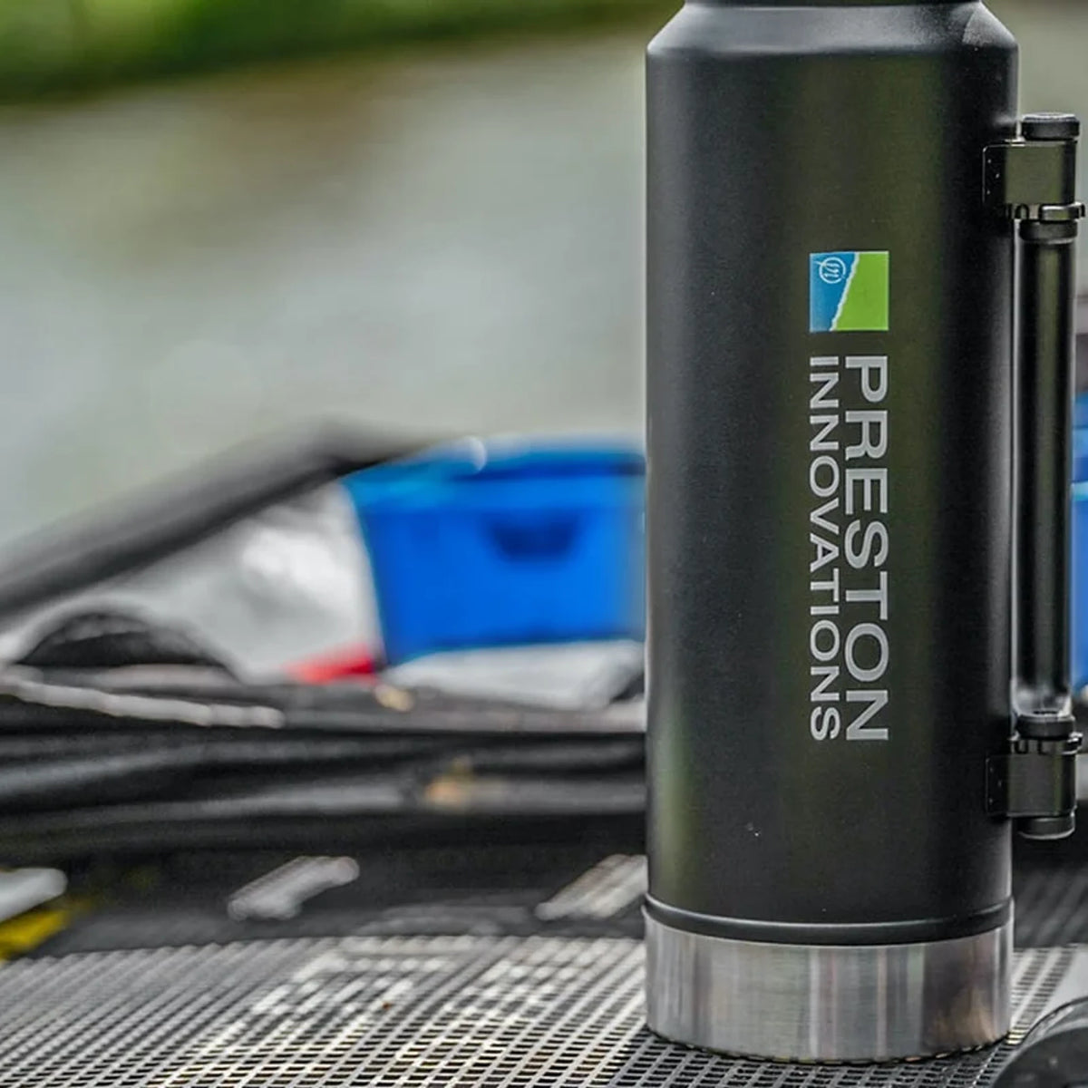 Preston 1,4 L Stainless Steel Flask P0220131 – detailafbeelding 19 van de RVS thermosfles