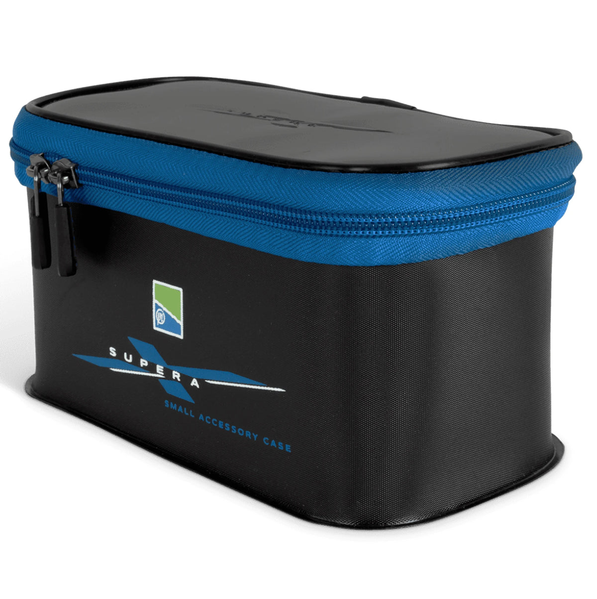 Preston Supera X Small EVA Accessory Case gesloten, schuin aanzicht