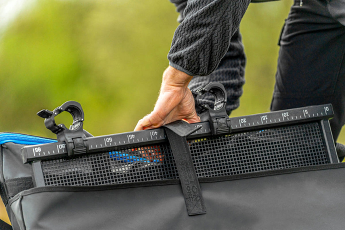 Preston Supera X Tray & Net Bag – de aastafel opbergen in het afzonderlijke voorvak