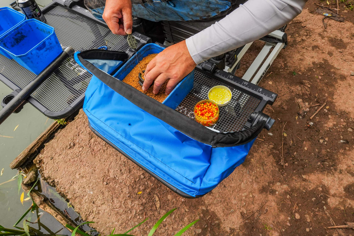 Preston Ventalite Small Hoodie Side Tray – aas bereiden onder de aaskap aan de waterkant