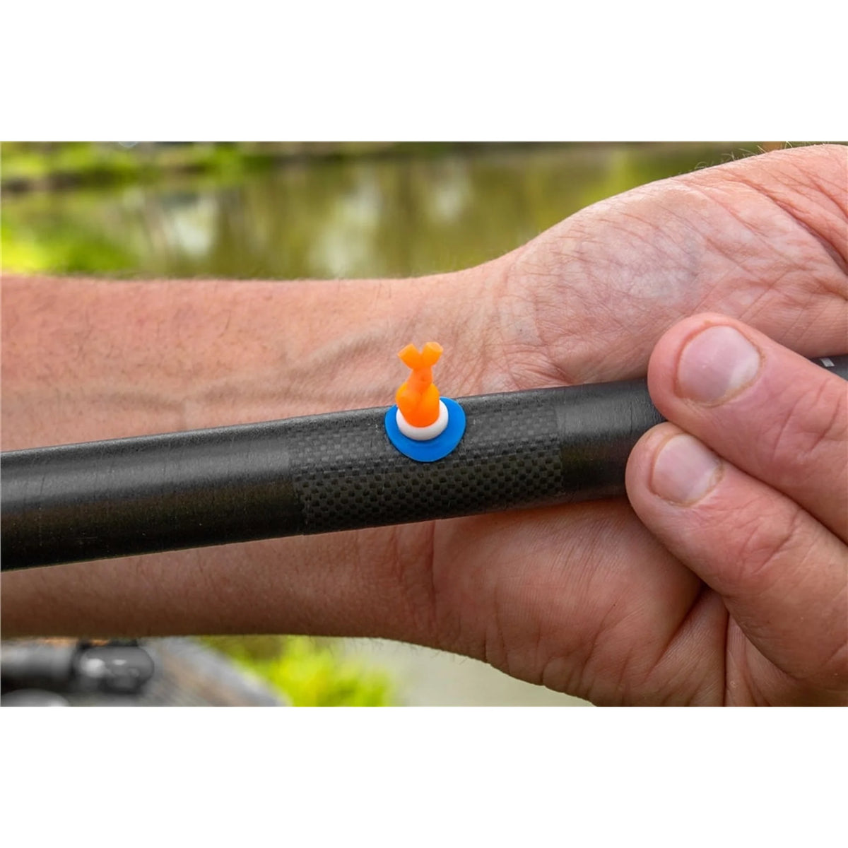 Oranje connector op de Preston XL Roller Pulla Bush