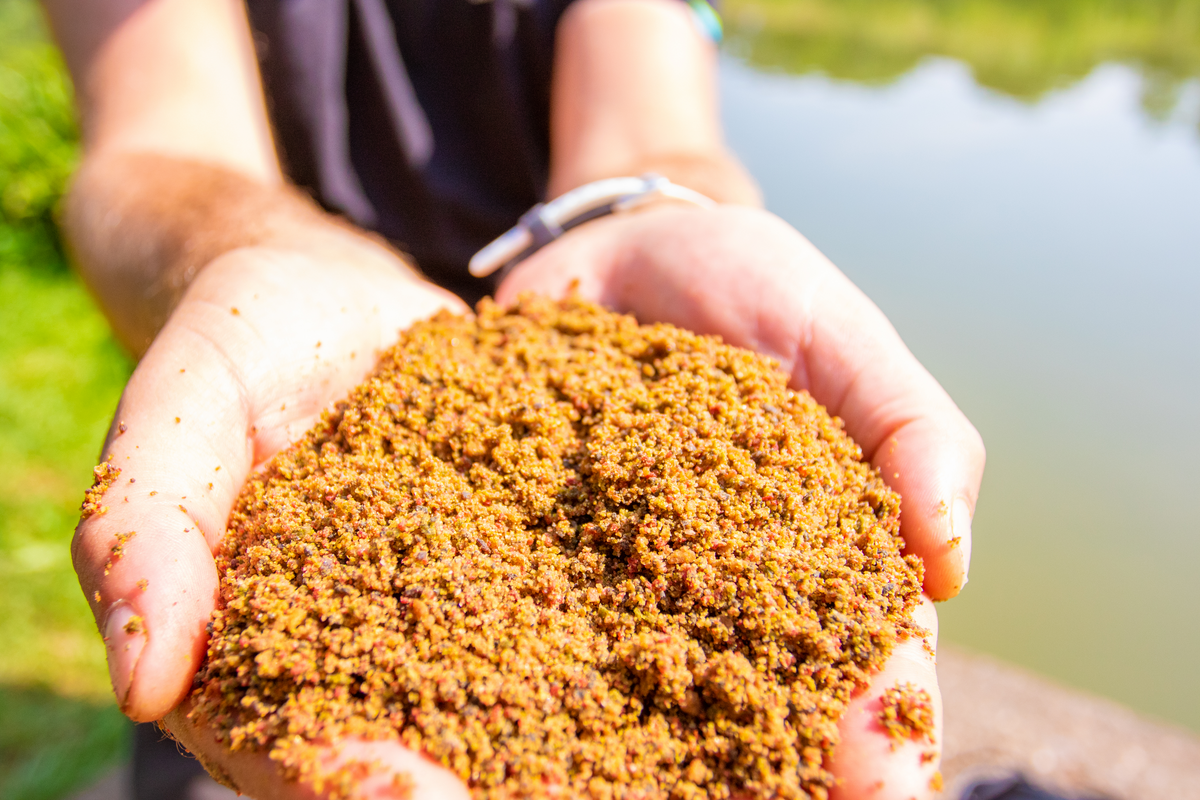 Super Crush Chunky Fish 2kg – Grondvoer met Vismeel en Gedroogde Vis – productdetail