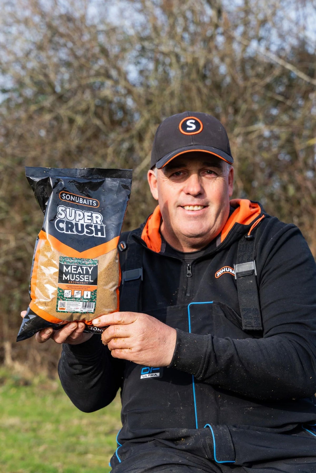 Super Crush Meaty Mussel Mix 2kg – Grondvoer met Mosselmeel – gebruiksfoto – 2048px rebuild