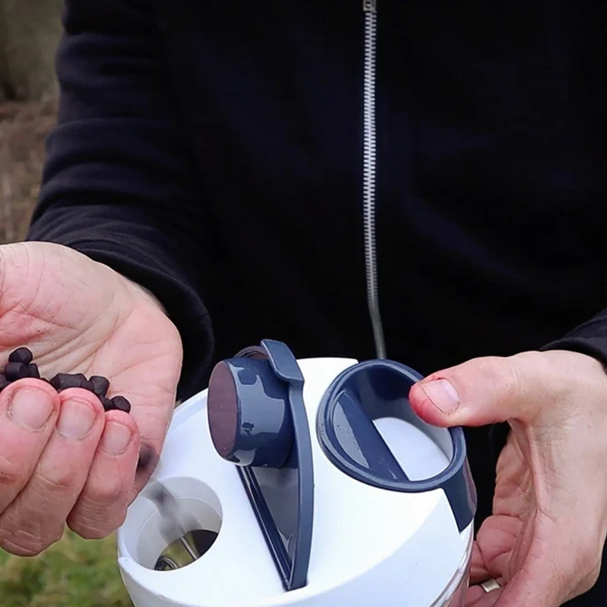 Zebco Trophy Bait Chopper – detailafbeelding 8 van de handmatige hakmolen voor aas